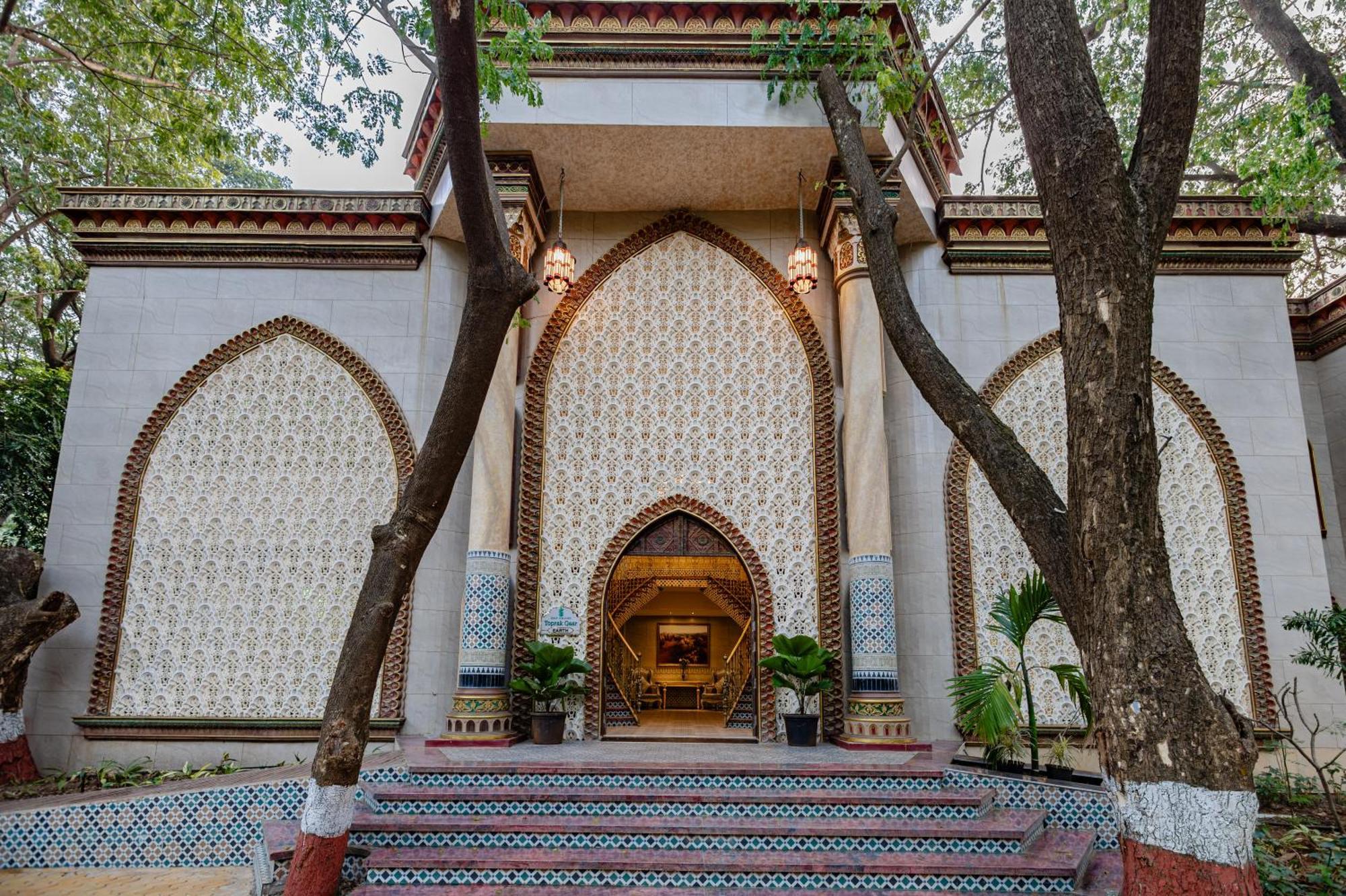 Shilp Wellness Resort And Spa Панвел Екстериор снимка
